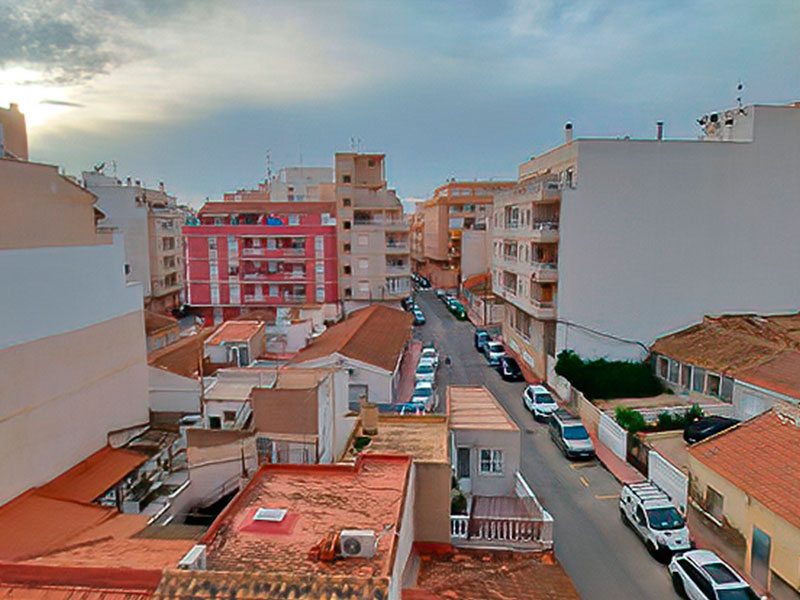 Ático en buen estado de 111 m² en Torrevieja