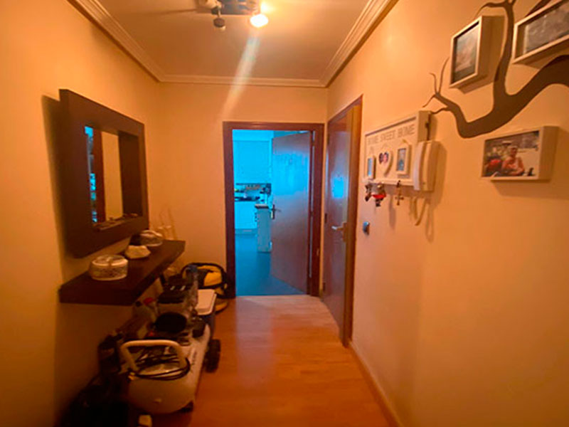 Vivienda grande con terraza en Torrevieja
