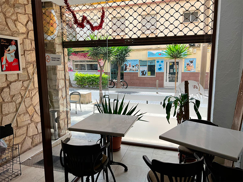 Bar-Cafetería céntrico en Torrevieja
