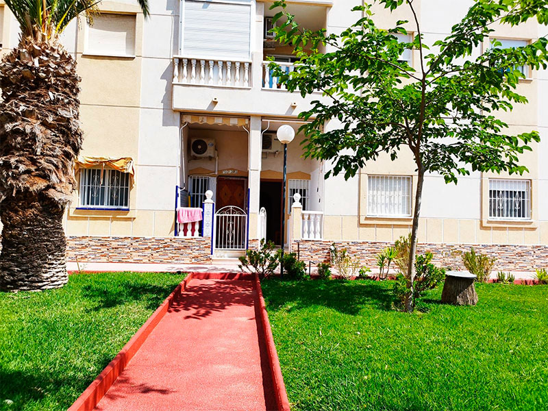 Apartamento con piscina en el centro de Torrevieja