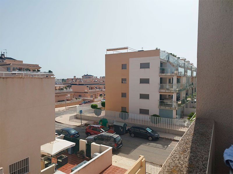 Vivienda en esquina en Orihuela Costa