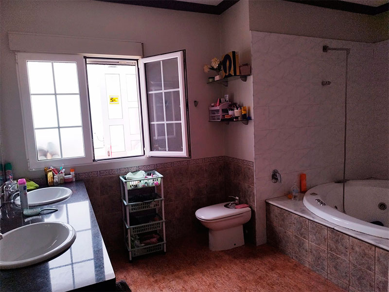 Vivienda de 2 plantas en el centro de Rojales