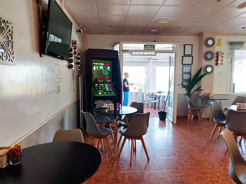 Bar-Cafetería- Restaurante en Punta Prima