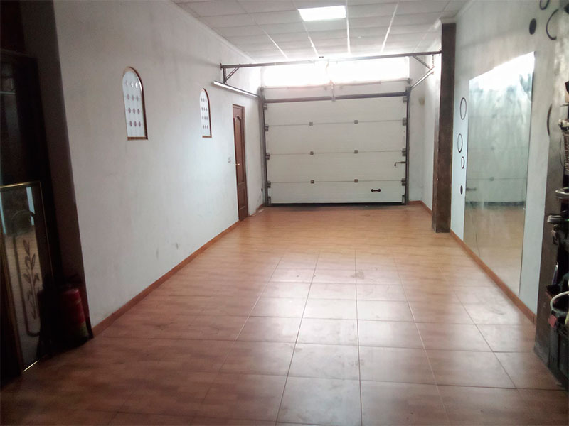 Casa grande de 3 plantas en Torrevieja