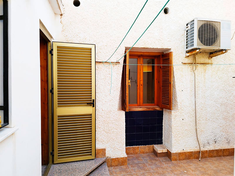 Bungaló en esquina en Mar Azul