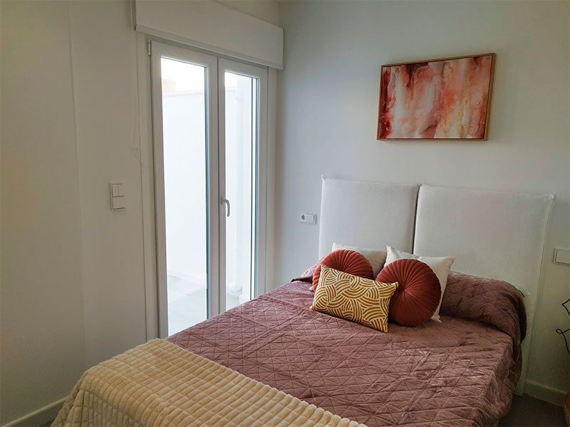 Chalet adosado de obra nueva en San Miguel de las Salinas