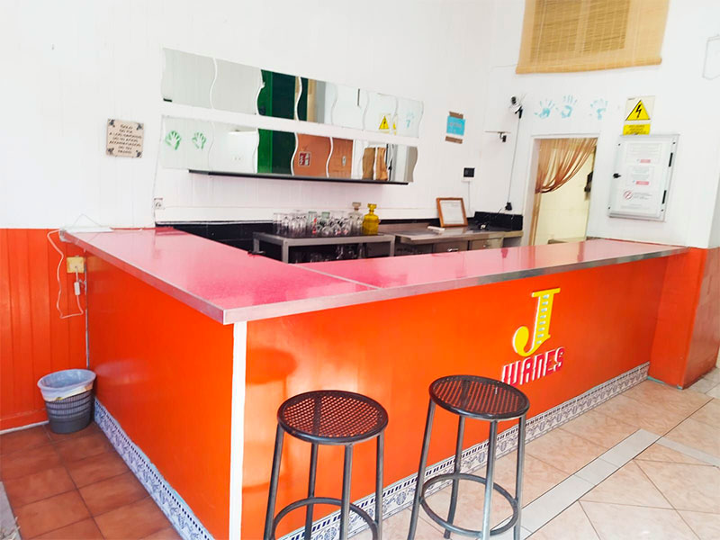 Bar-Restaurante en venta en la Plaza de la Habana