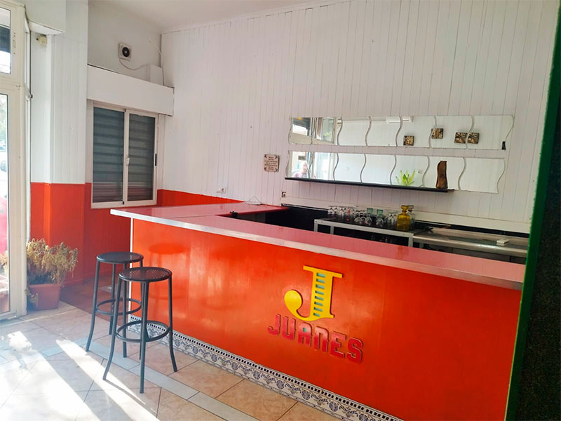 Bar-Restaurante en venta en la Plaza de la Habana