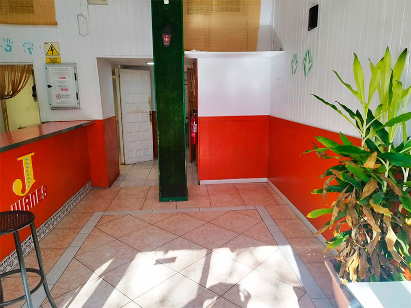 Bar-Restaurante en venta en la Plaza de la Habana