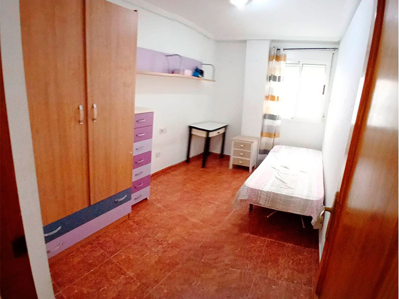 Piso en venta cerca de la playa de los Locos