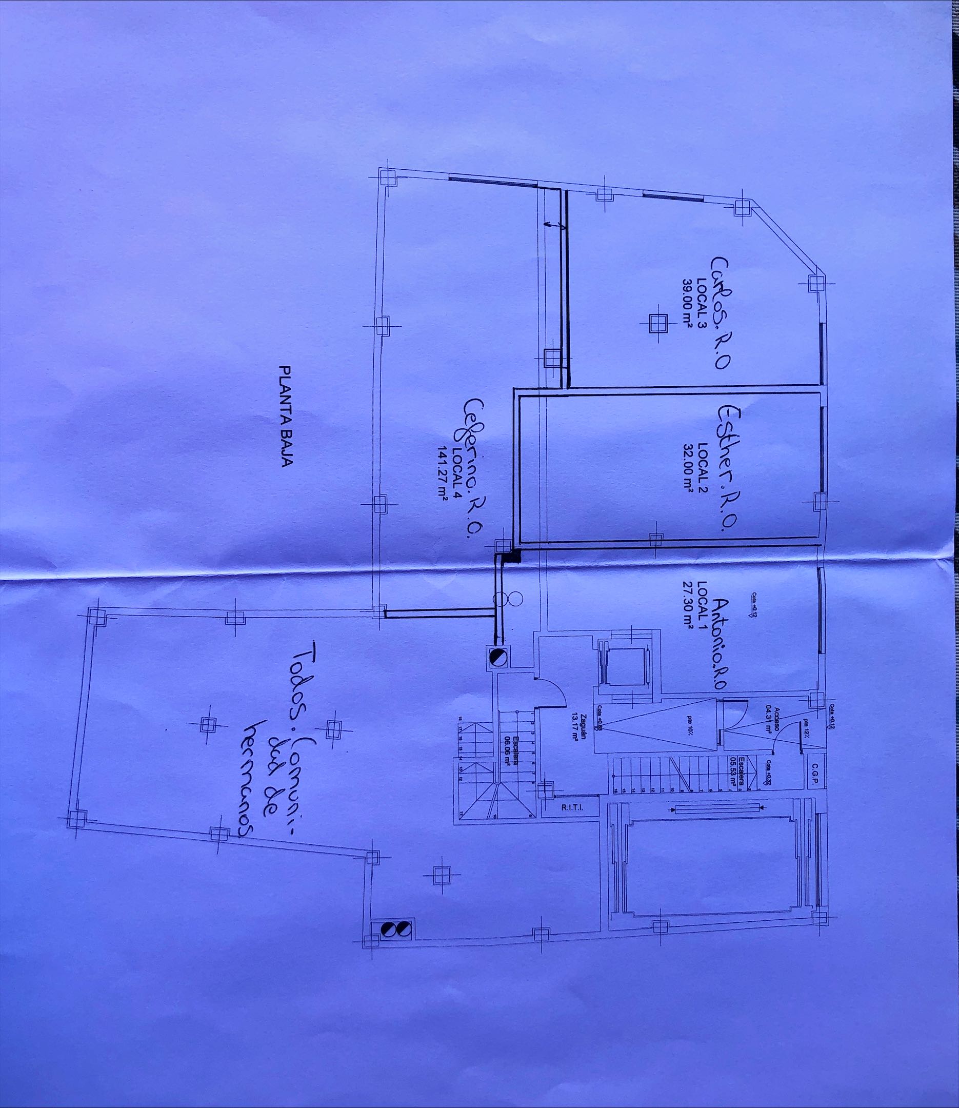Local comercial diáfano en edificio de Torrevieja
