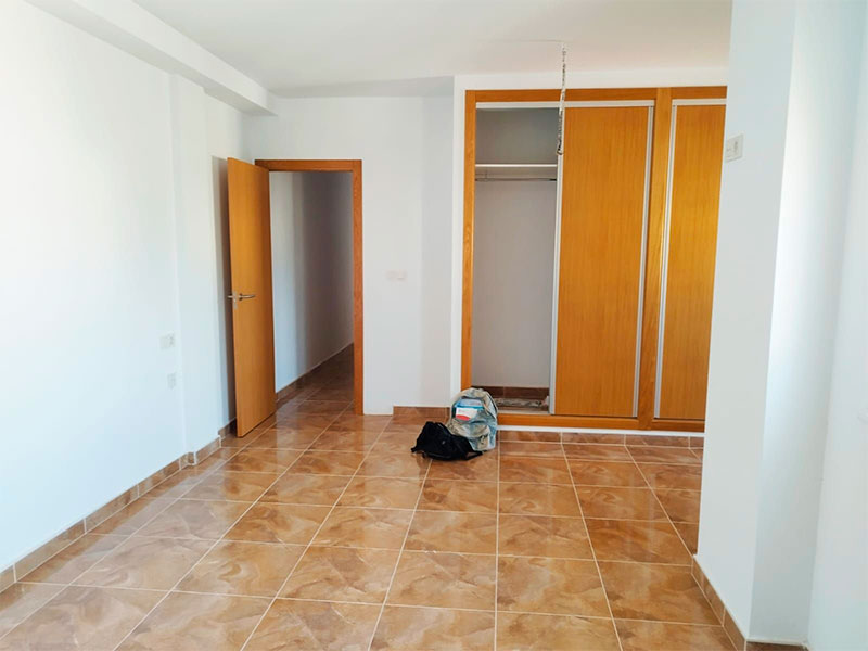Pisos de obra sin estrenar en San Miguel de las Salinas