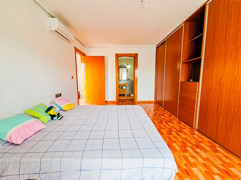 Duplex pareado en Pueblo Centro de Torrevieja