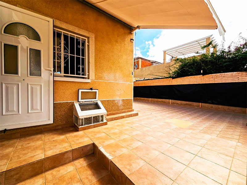 Duplex pareado en Pueblo Centro de Torrevieja