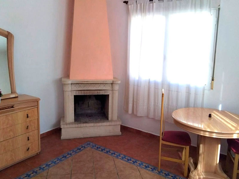 Chalet de 3 plantas con terreno en Torrevieja