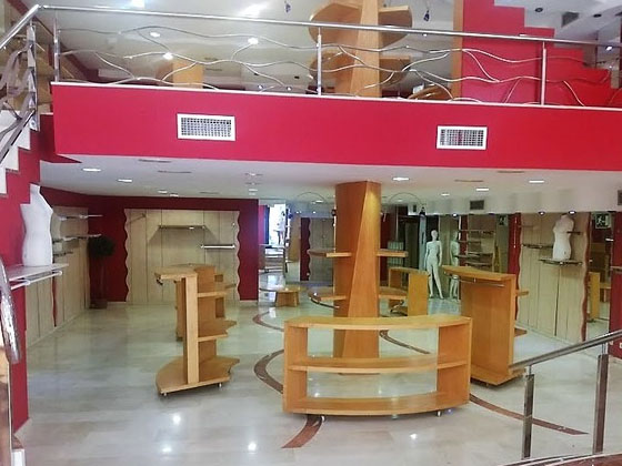Magnifico Local en zona Comercial