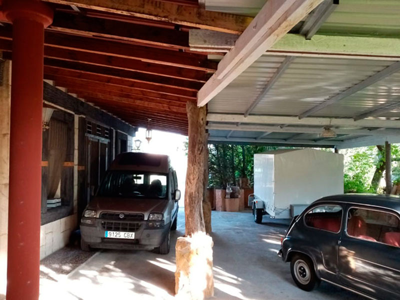 Restaurante y Chalet con amplio terreno
